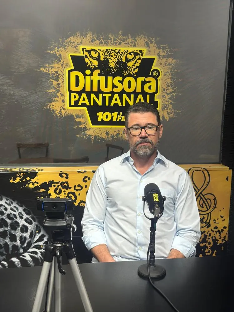 Pollon explica como a decisão de tornar Bolsonaro réu impacta ao Brasil