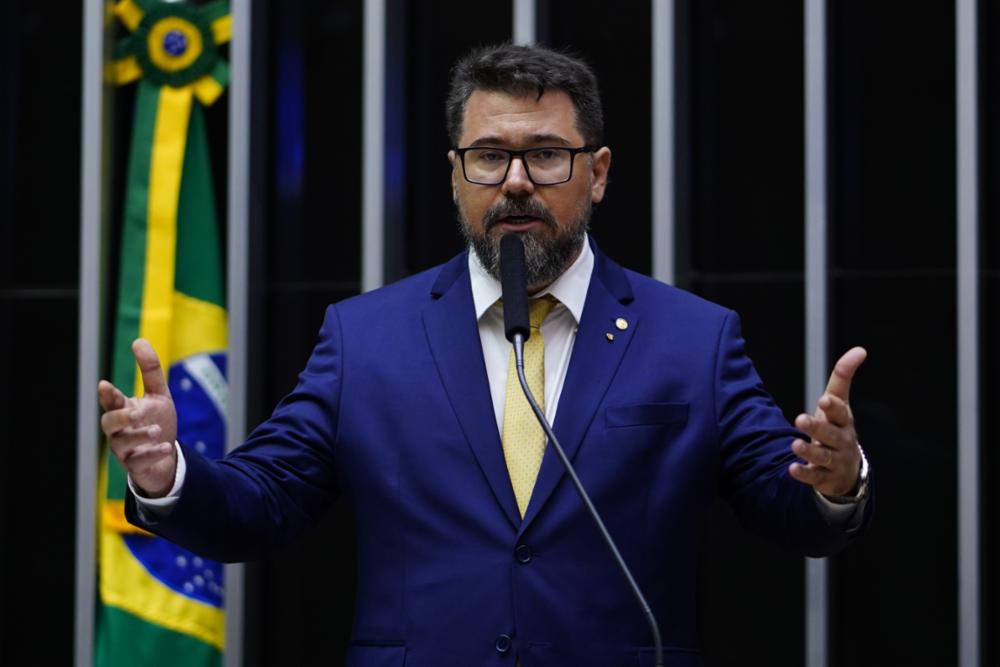 Pollon cobra transparência nos gastos da primeira-dama com recursos públicos